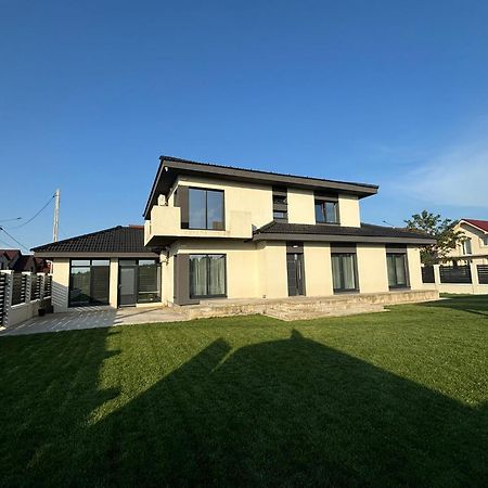 Casira Guesthouse Sînmartin 外观 照片