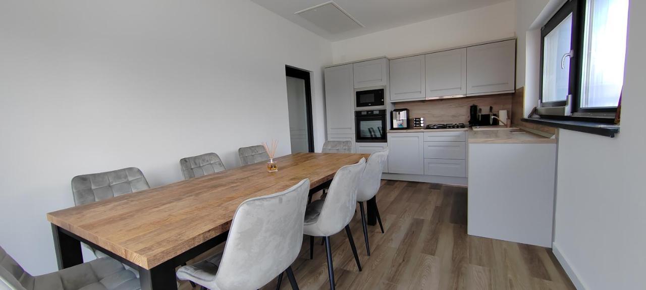 Casira Guesthouse Sînmartin 外观 照片