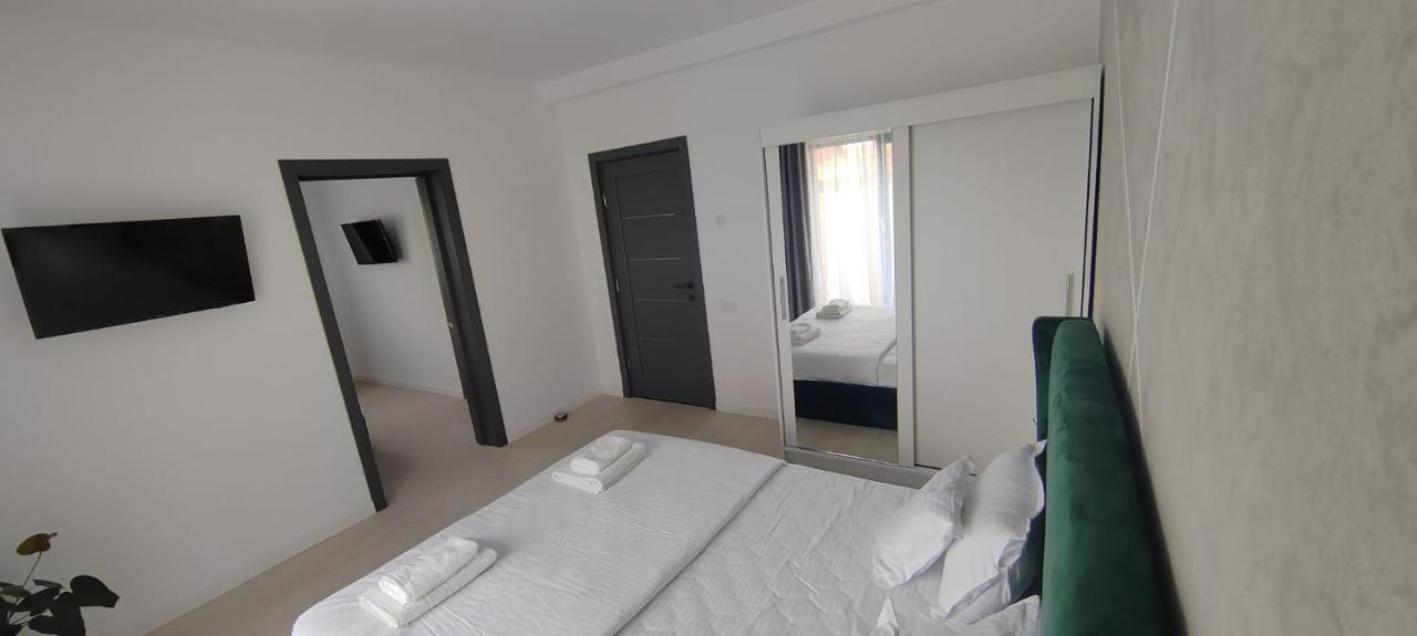 Casira Guesthouse Sînmartin 外观 照片