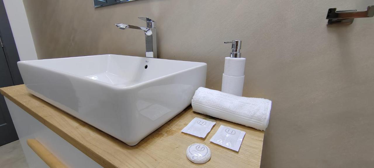 Casira Guesthouse Sînmartin 外观 照片