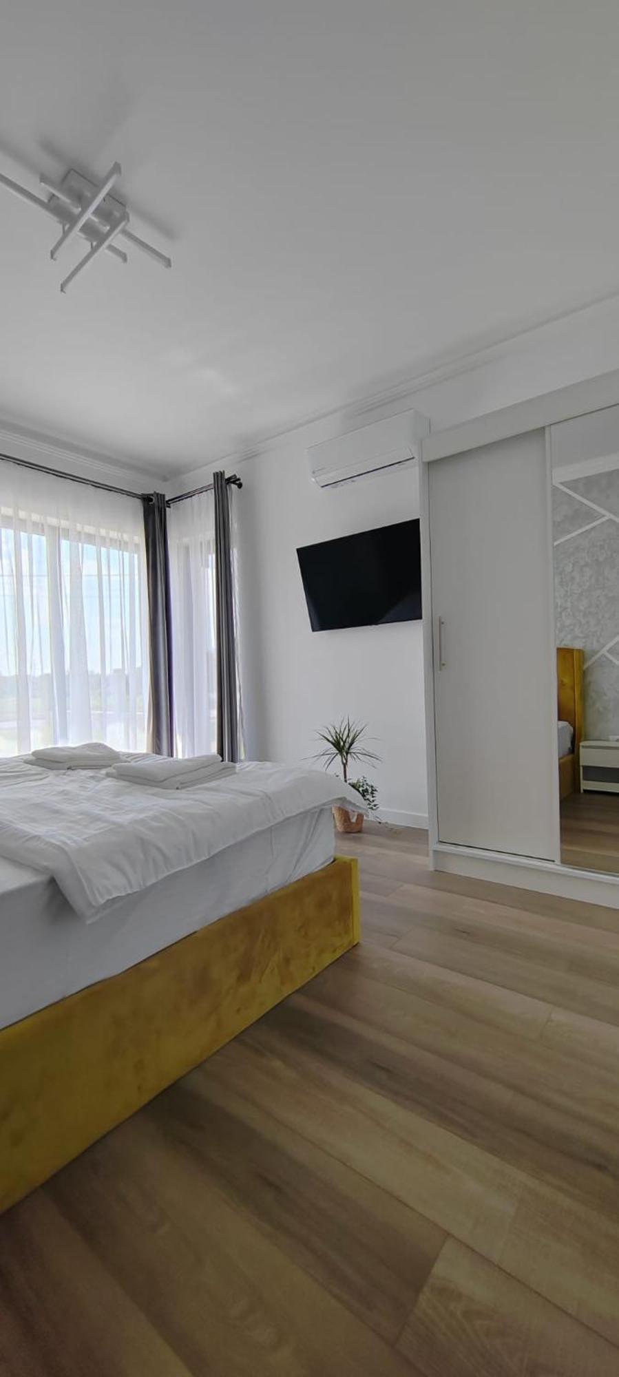 Casira Guesthouse Sînmartin 外观 照片
