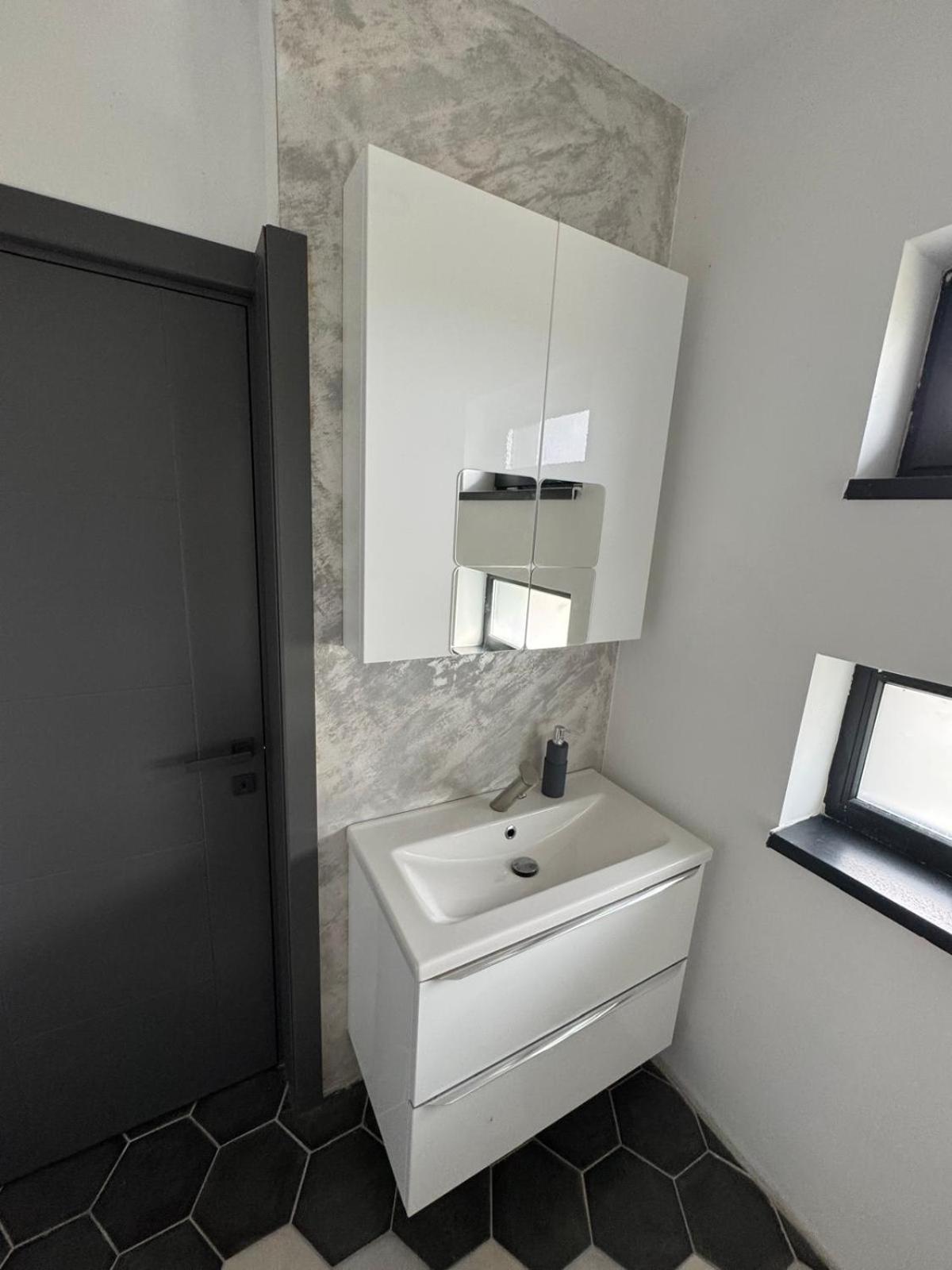 Casira Guesthouse Sînmartin 外观 照片